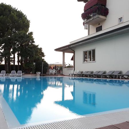 Hotel Da Roberto ลาซีเซ ภายนอก รูปภาพ