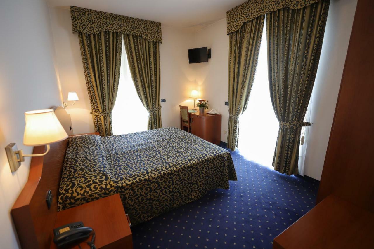Hotel Da Roberto ลาซีเซ ภายนอก รูปภาพ